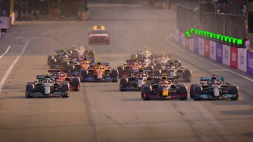 Escena del episodio 3 de la temporada 4 de la serie Formula 1: La emoción de un Grand Prix