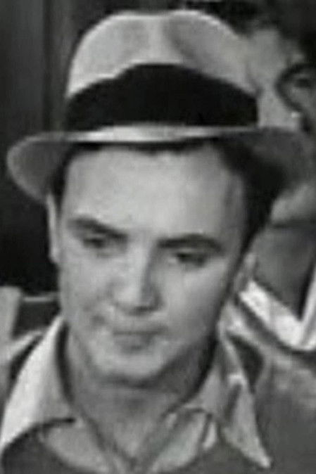 Oscar Rudolph interpretando a Freshie