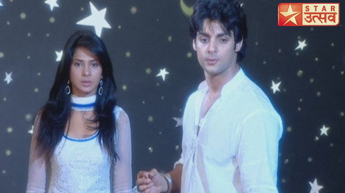 Siddhant Proposes to Riddhima