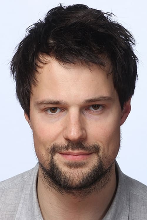 Kép: Danila Kozlovsky színész profilképe