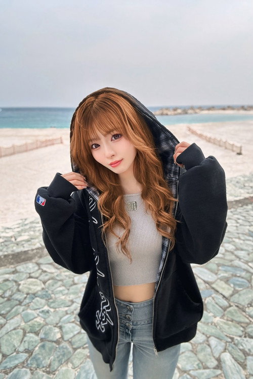 Kogawa Yuina Photo