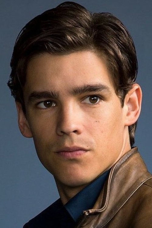 Kép: Brenton Thwaites színész profilképe