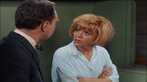 Escena del episodio 12 de la temporada 8 de la serie The Andy Griffith Show