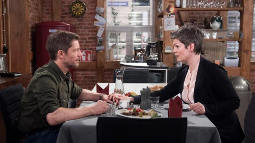 Episode 2242 still