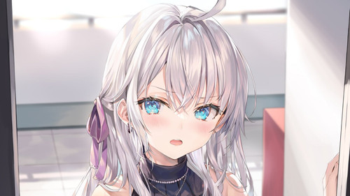 不时用俄语小声说真心话的邻桌艾莉同学