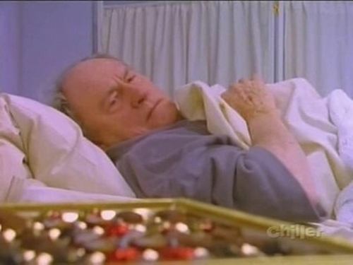 Escena del episodio 7 de la temporada 2 de la serie Alfred Hitchcock presenta
