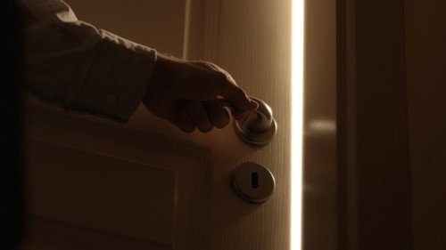 Minuit derrière l'église