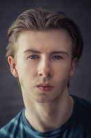 Johnny Harkin ha trabajado con Dane Whyte O'Hara en 1 ocasiones