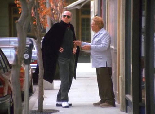 Seinfeld S06E04 — The Chinese Woman episode still