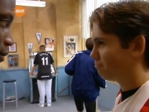 Escena del episodio 9 de la temporada 3 de la serie Renford Rejects