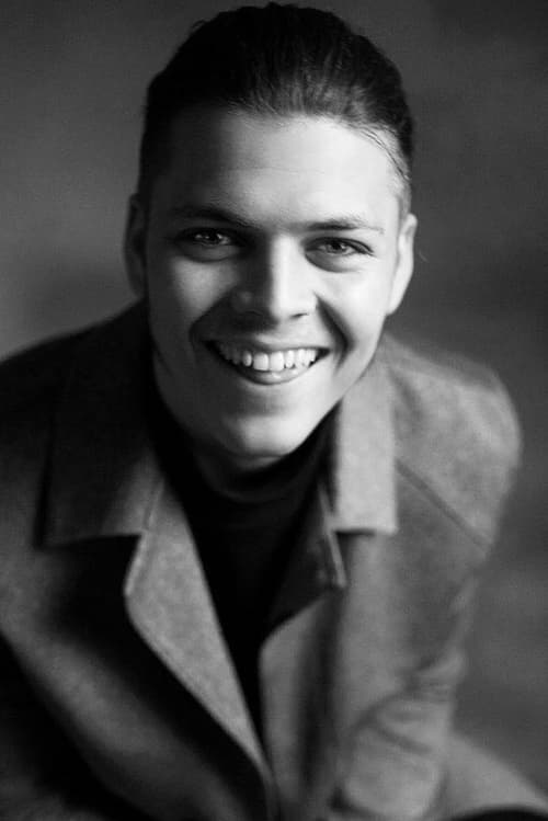 Kép: Alex Høgh Andersen színész profilképe