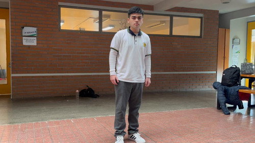Entre menos sepa mejor Backdrop Blur