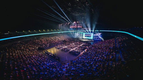 Tony Robbins: Unleashed Backdrop Blur