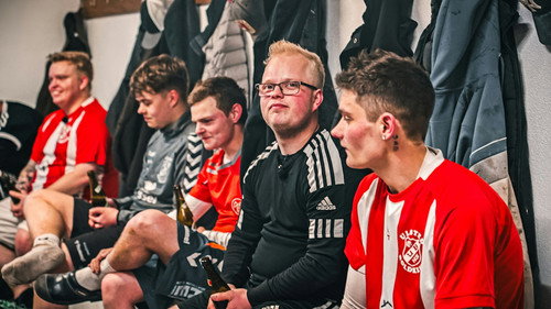 Først fra bunden - Season 1 Backdrop Blur