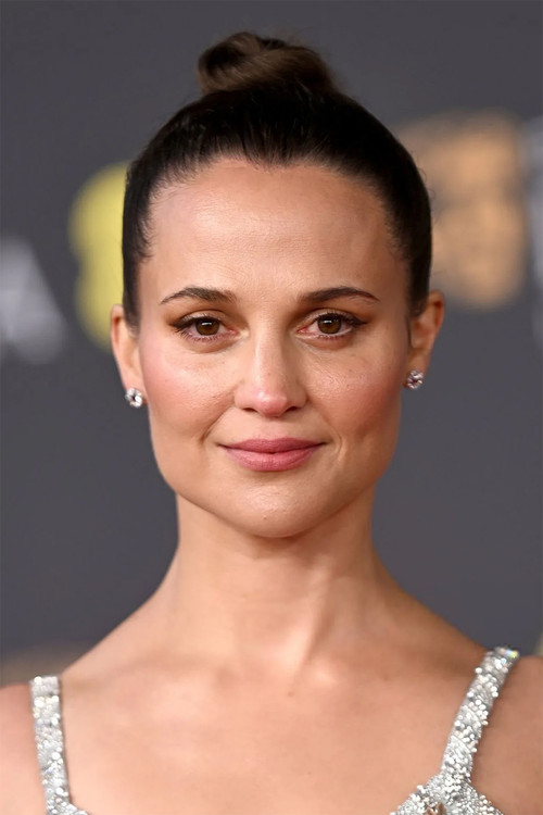 Alicia Vikander photo 17