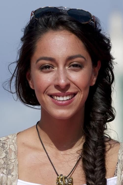 Kép: Oona Chaplin színész profilképe