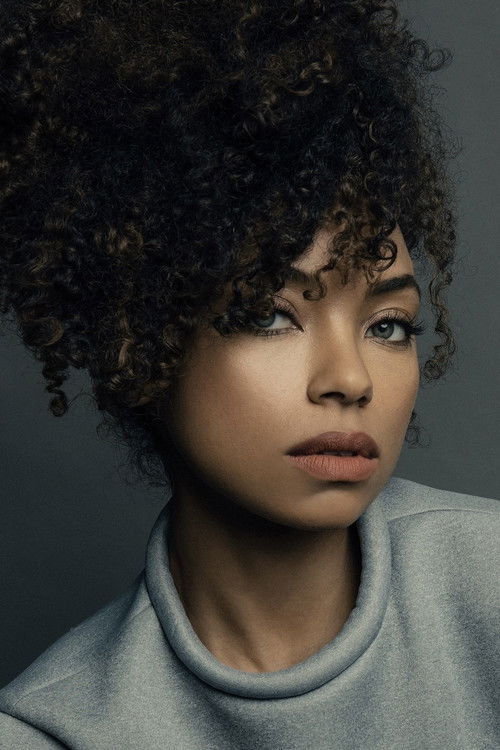 Kép: Logan Browning színész profilképe