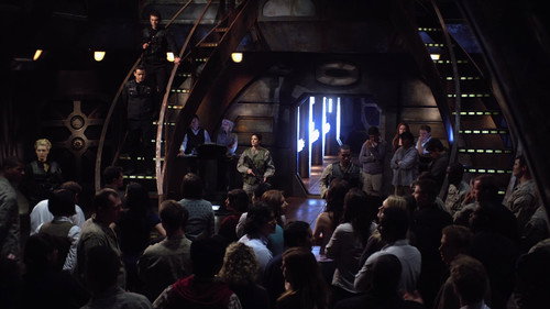 Stargate Universe · S1E10 : Soupçons, image 2