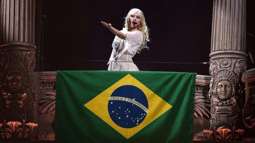 Кадр из Lady Gaga: MAYHEM on the Beach