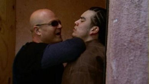 The Shield S04E06 — Insurgents episode still