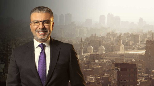 واحد من الناس - Season 1 Backdrop Blur