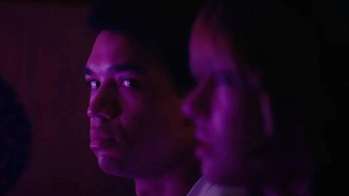 I Saw the TV Glow Screenshot
