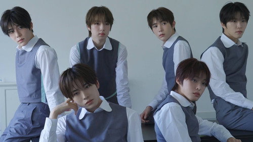 2027 NCT WISH SEASON’S GREETINGS BEHIND