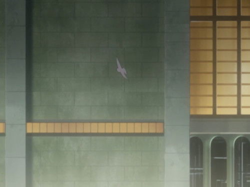 Escena del episodio 1 de la temporada 1 de KURAU Phantom Memory