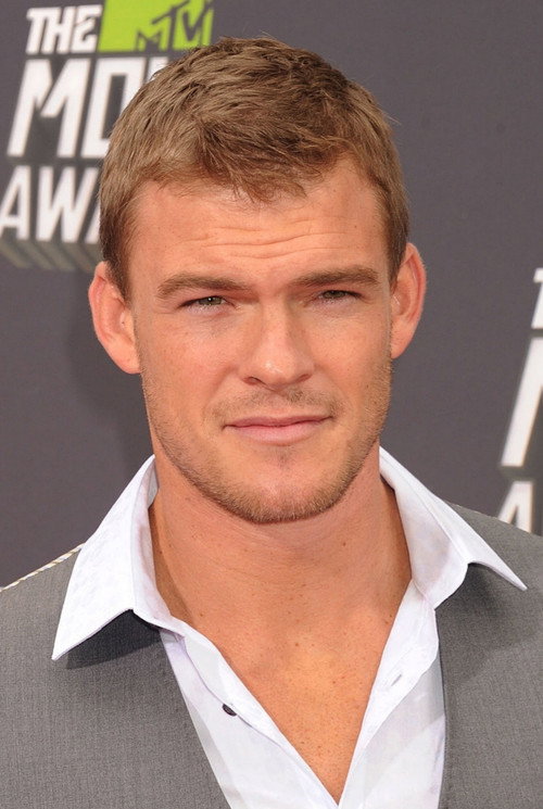Alan Ritchson