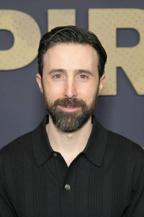 Kép: Josh Zuckerman színész profilképe