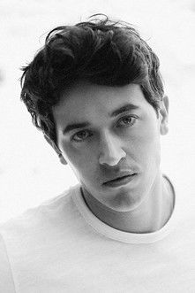 Kép: Tom Blyth színész profilképe