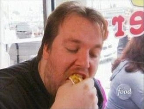 Escena del episodio 2 de la temporada 7 de la serie Diners, Drive-Ins and Dives