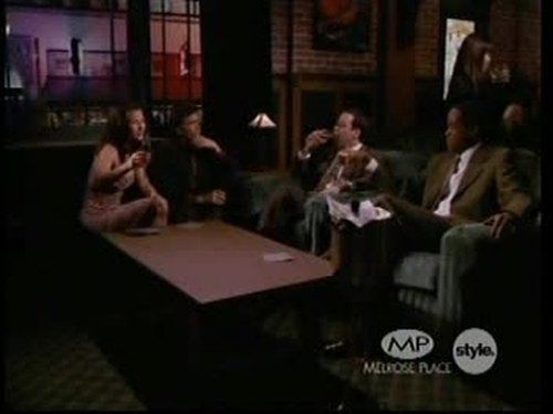 Escena del episodio 17 de la temporada 6 de la serie Melrose Place