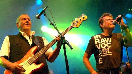 Rugsted & Kreutzfeldt: Går Gennem Tiden Live Backdrop Blur