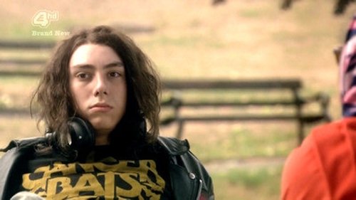 Assistir Skins (US) S05E02 – 5×02 – Legendado