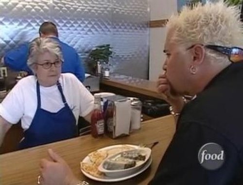 Escena del episodio 8 de la temporada 1 de la serie Diners, Drive-Ins and Dives
