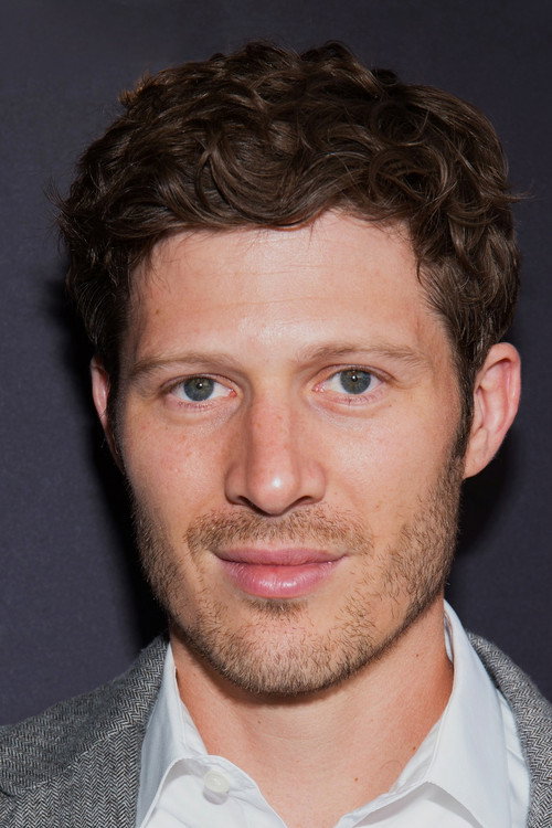 Kép: Zach Gilford színész profilképe