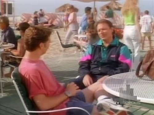 Escena del episodio 2 de la temporada 2 de la serie Beverly Hills, 90210