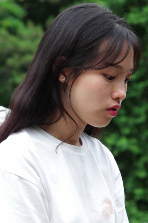 Póster oficial de Close to you...(or not) (2021) - Romance