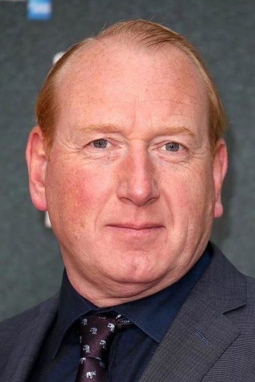 Kép: Adrian Scarborough színész profilképe