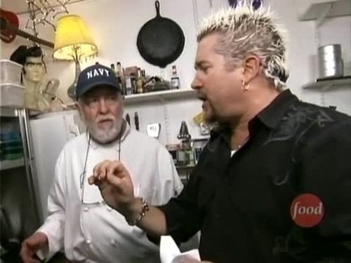 Escena del episodio 12 de la temporada 9 de la serie Diners, Drive-Ins and Dives
