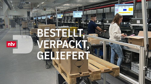 Bestellt, verpackt, geliefert - Lagerlogistik der Zukunft Backdrop Blur