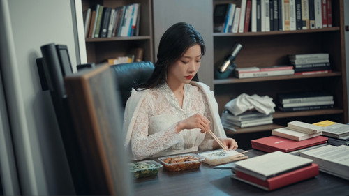 师姐风华绝代，少爷隐龙归来 - Season 1 Backdrop Blur