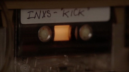 INXS : Never Tear Us Apart