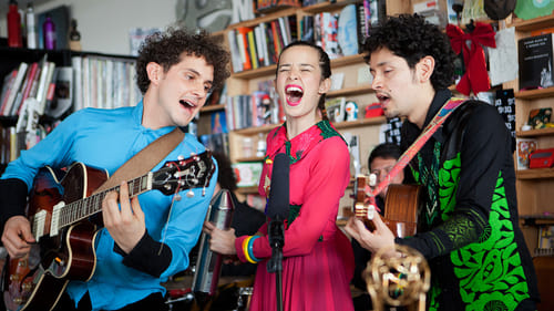 Poster della serie NPR Tiny Desk Concerts