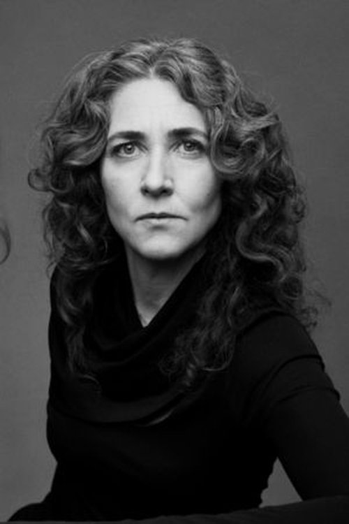 Lisa Farzaneh