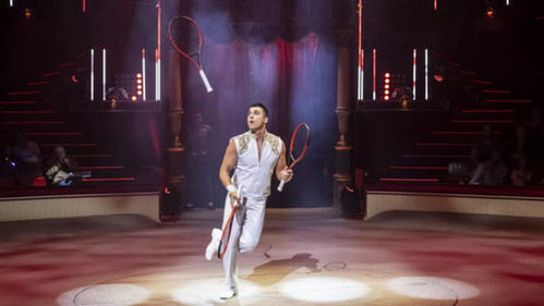 Délire au Cirque d'Hiver Bouglione de Paris