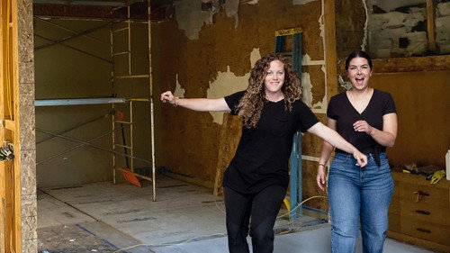 The Home Team with Britt & Annie - Season 1 Backdrop Blur