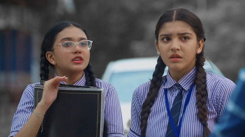 Maira and Mukti look for the stalker