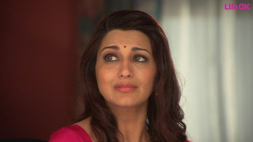 Shobha Signs The Divorce Papers